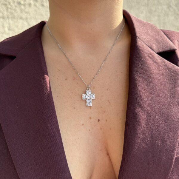 collana sottile con croce strass