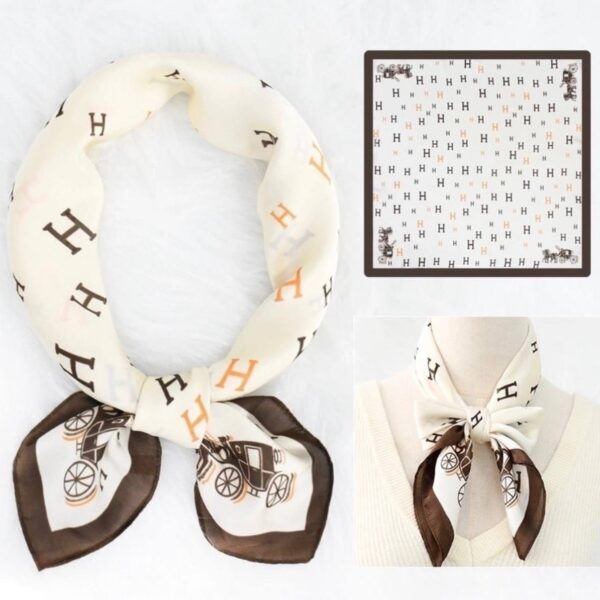 foulard quadrato fantasia